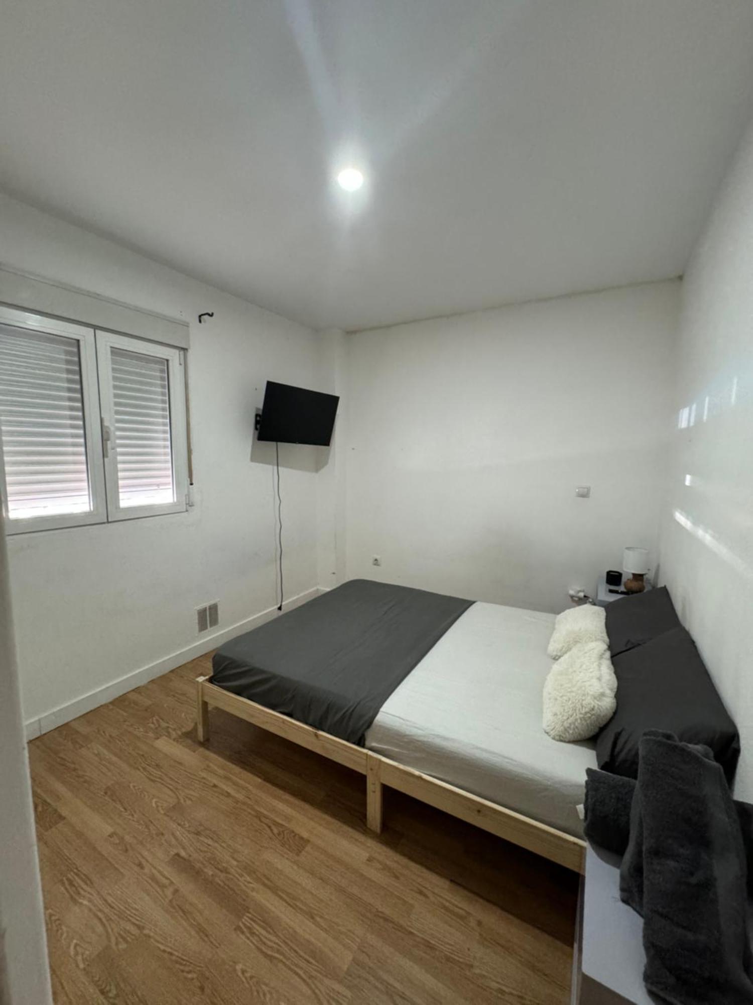 מלון מדריד Habitacion Con Bano Compartido מראה חיצוני תמונה